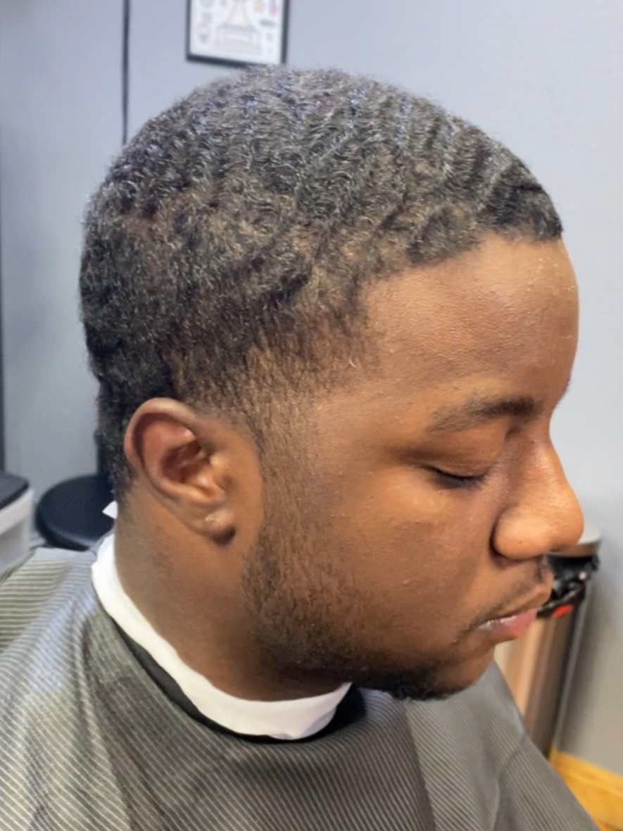 Be Honestโฆ.Before or After? ๐ค
#lasvegasbarber #haircut #taper #barbershop #hairstyles
(Click Link